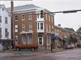 pict193.jpg (18098 bytes)