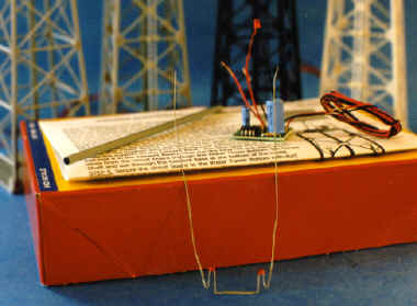 CircuitBox.jpg (151998 bytes)